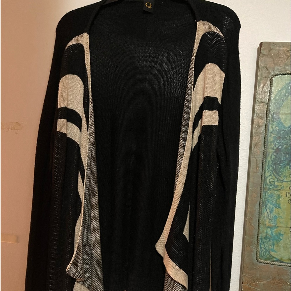 Sweater/ open front , black and beige.